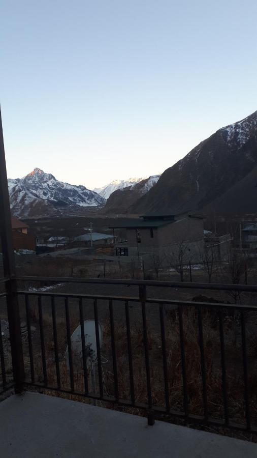 Ekaterine Guest House Kazbegi Kültér fotó